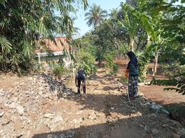 Pengukuran Pembukaan jalan Lingkungan di Mendang II RT IV 